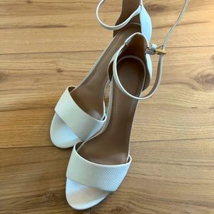 ALDO White Heels - Size 9 👠